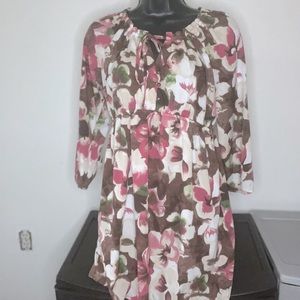 Nice! Motherhood Maternity floral shirt. In size Small.